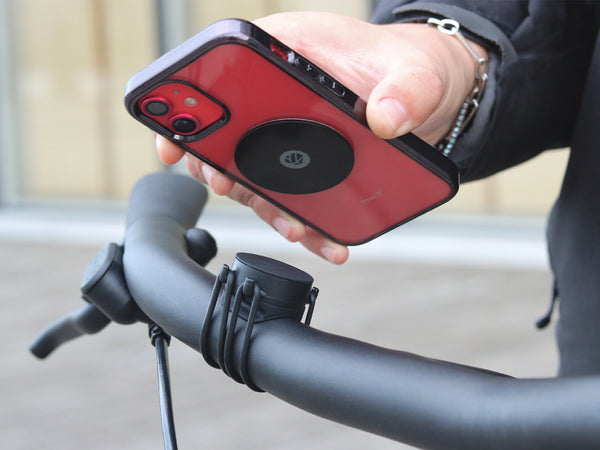 Smartphone mount for bike handlebar with steel plate