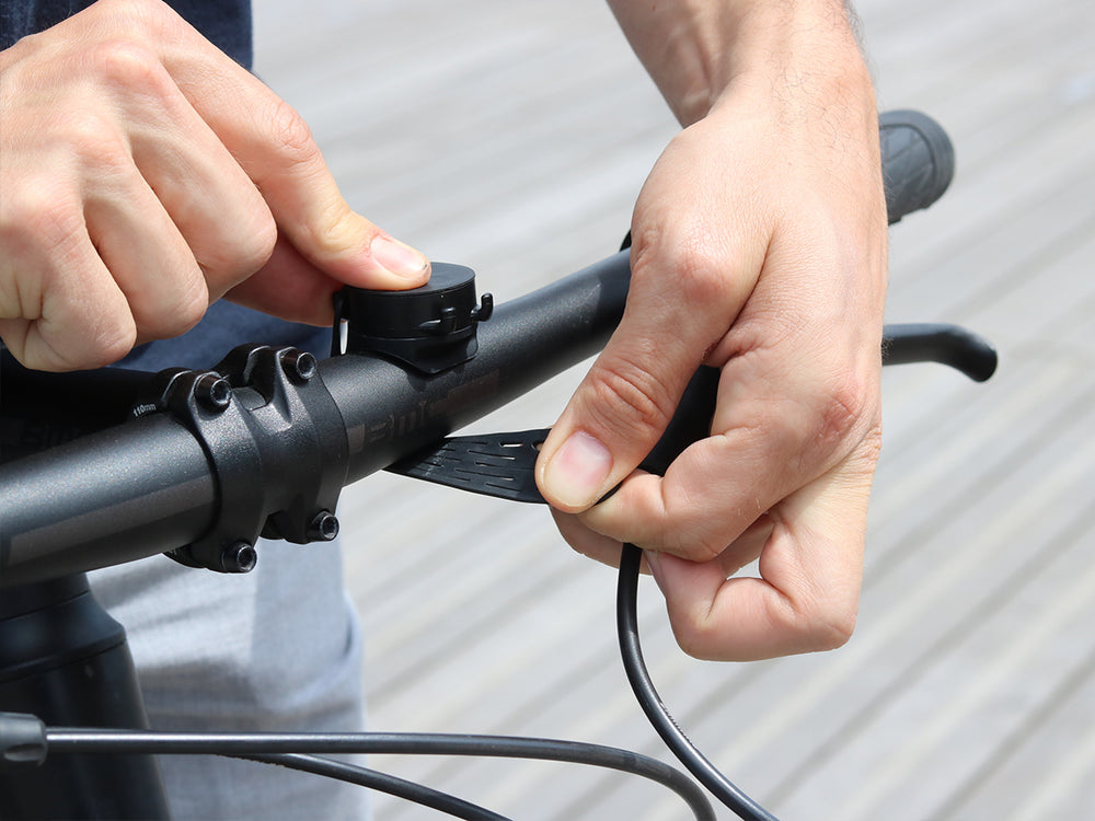 Handyhalterung für fahrradlenker mit metallplate