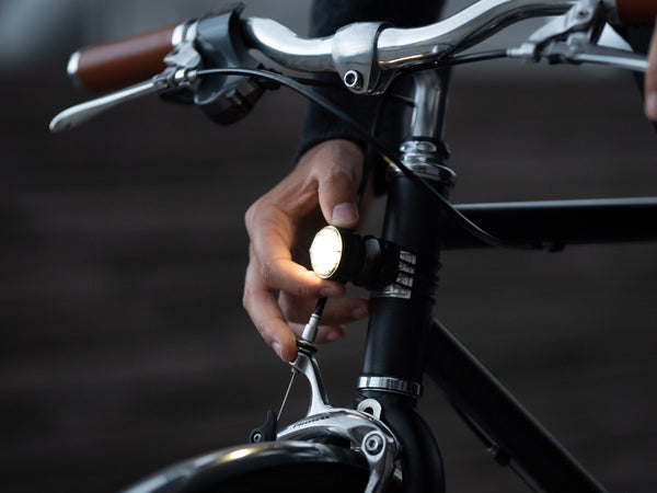 Mini magnetic front light