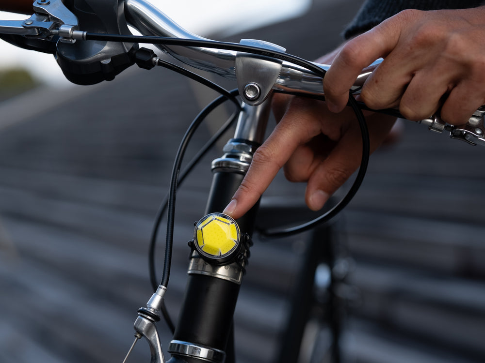 Mini magnetic front light