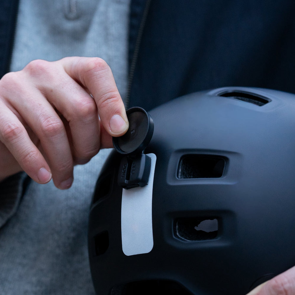 bike helmet mounting clip Mount With Action Camera Exposure Lights Available in black PULUZ Motorcycle Helmet Chin Clamp