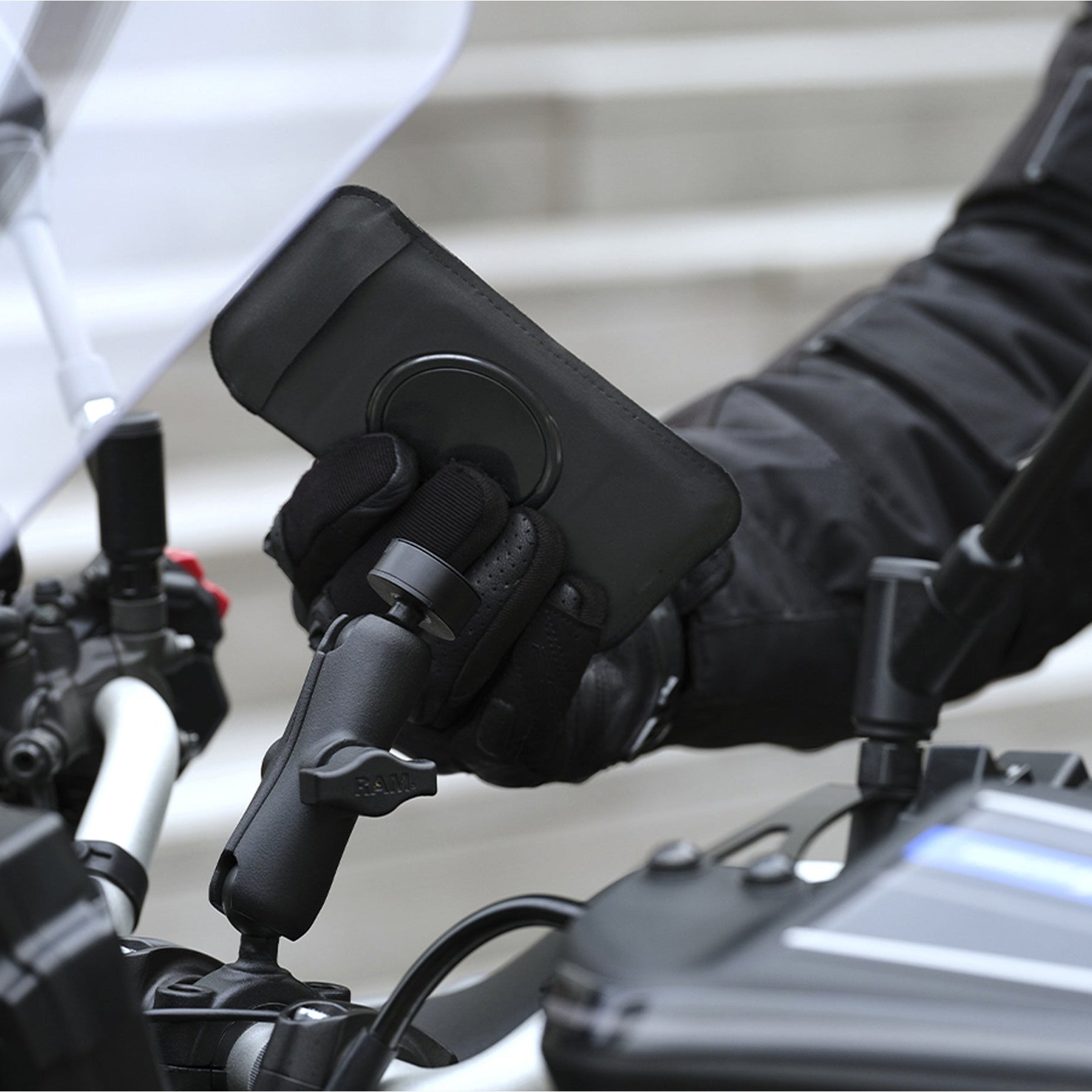 Shapeheart - RAM-type Ball/Sphere motorcycle phone mount – Shapeheart Store