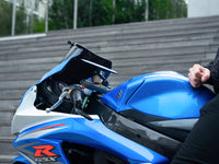 Montage sur demi-guidon moto : Installation rapide, positionnement personnalisable pour fixation parfaite et sécurisée