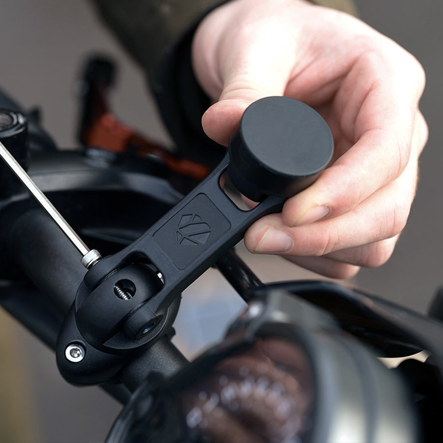 Shapeheart PRO Boost magnetic mount, compatible with motorcycle handlebars from 22 to 32mm in diameter