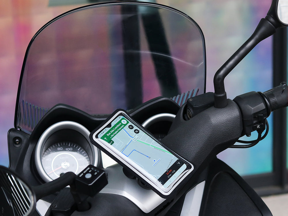 Support Smartphone Magnétique pour Scooter